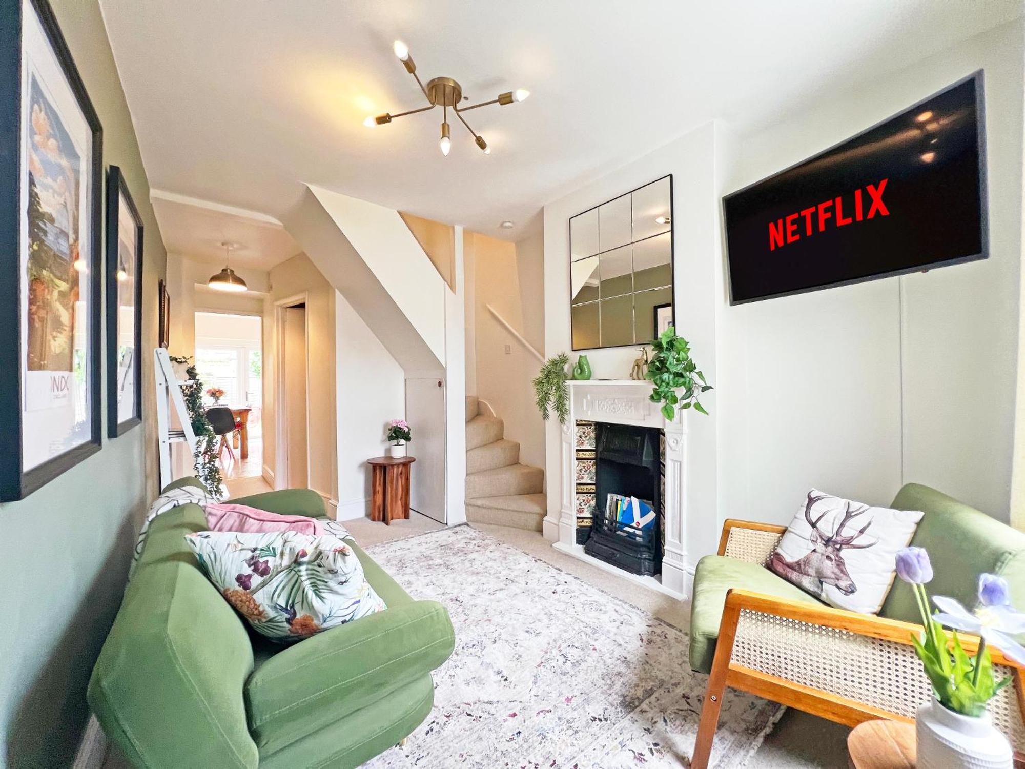 Charming Central Windsor 2 Bed Cottage Free Residents Parking And Private Garden Legoland Ascot Windsor Castle Thorpe Park Heathrow Airport Luaran gambar